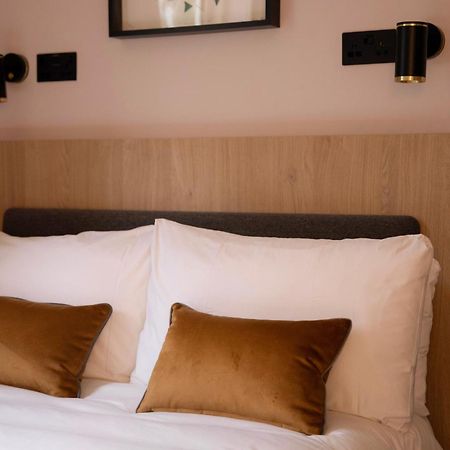 Bob W London Holland Park Aparthotel Bagian luar foto