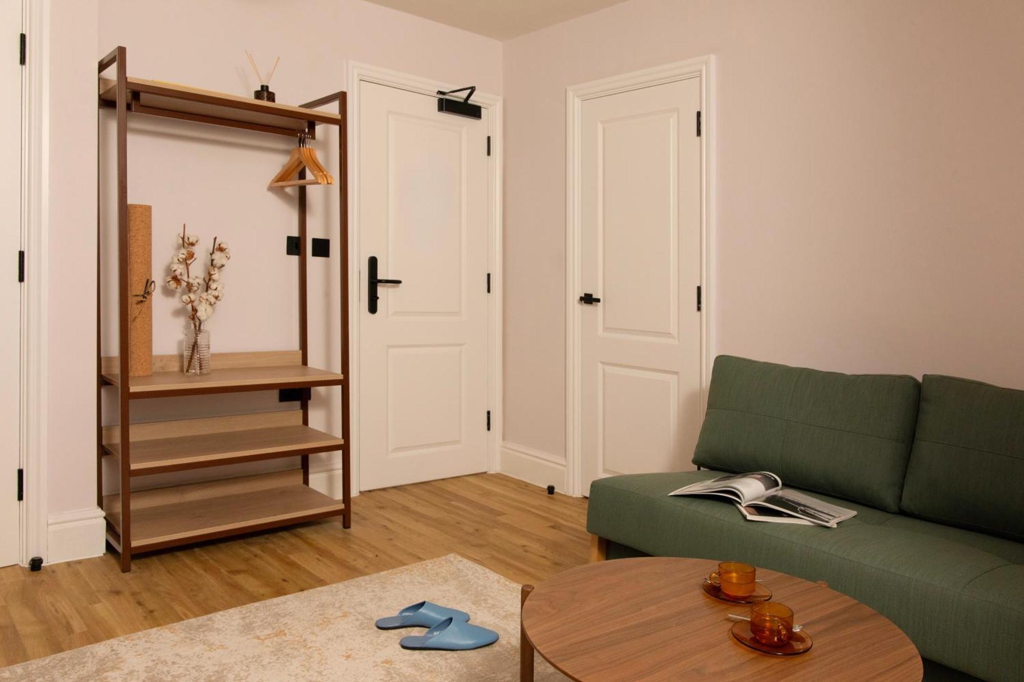 Bob W London Holland Park Aparthotel Bagian luar foto