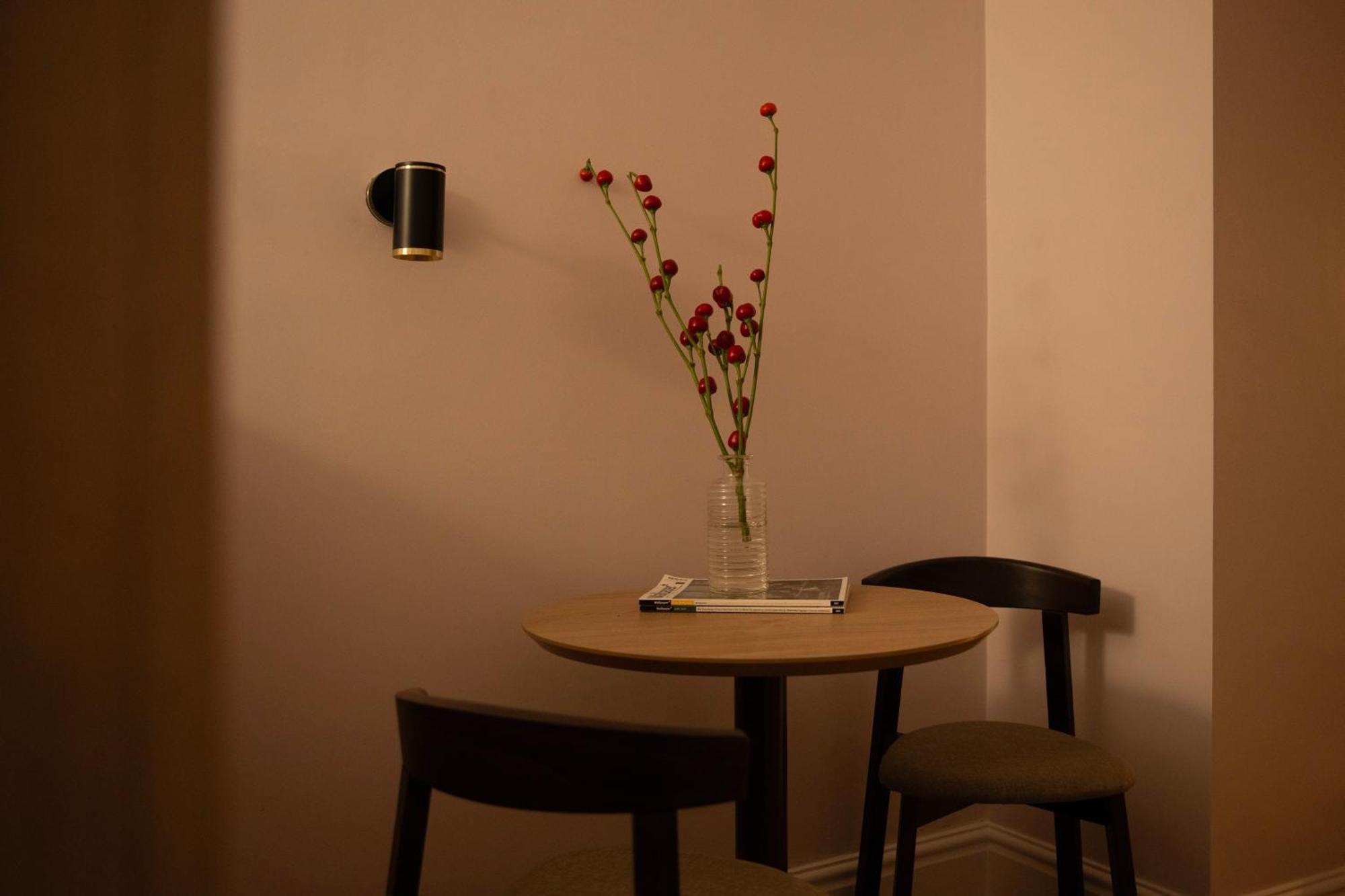 Bob W London Holland Park Aparthotel Bagian luar foto