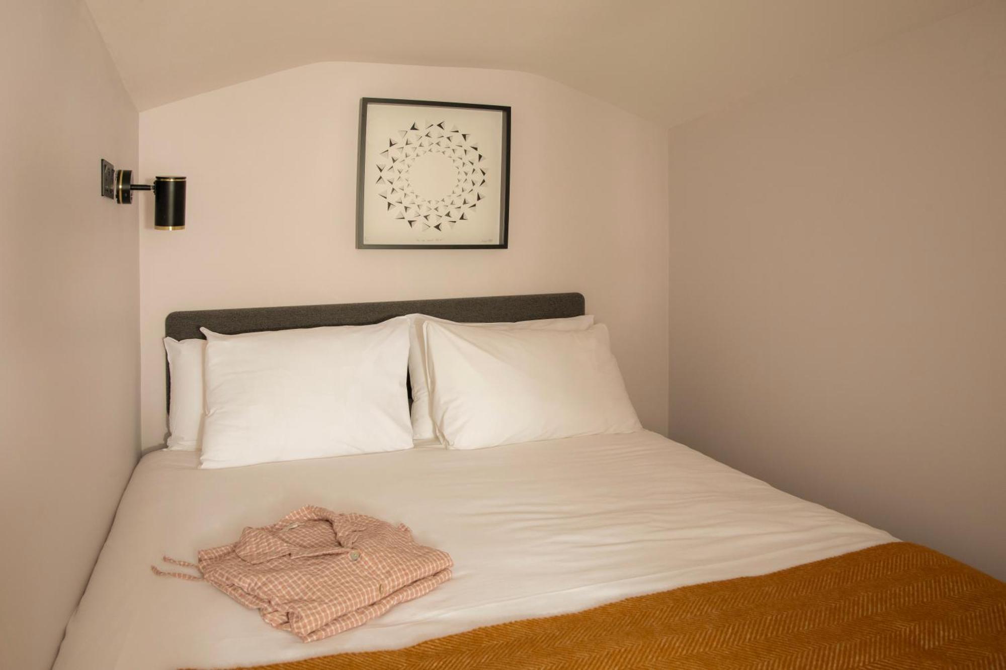 Bob W London Holland Park Aparthotel Bagian luar foto