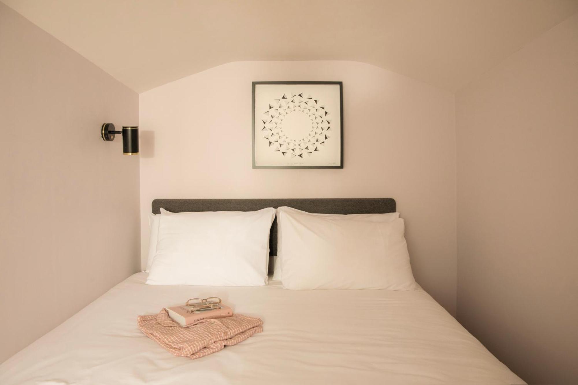 Bob W London Holland Park Aparthotel Bagian luar foto