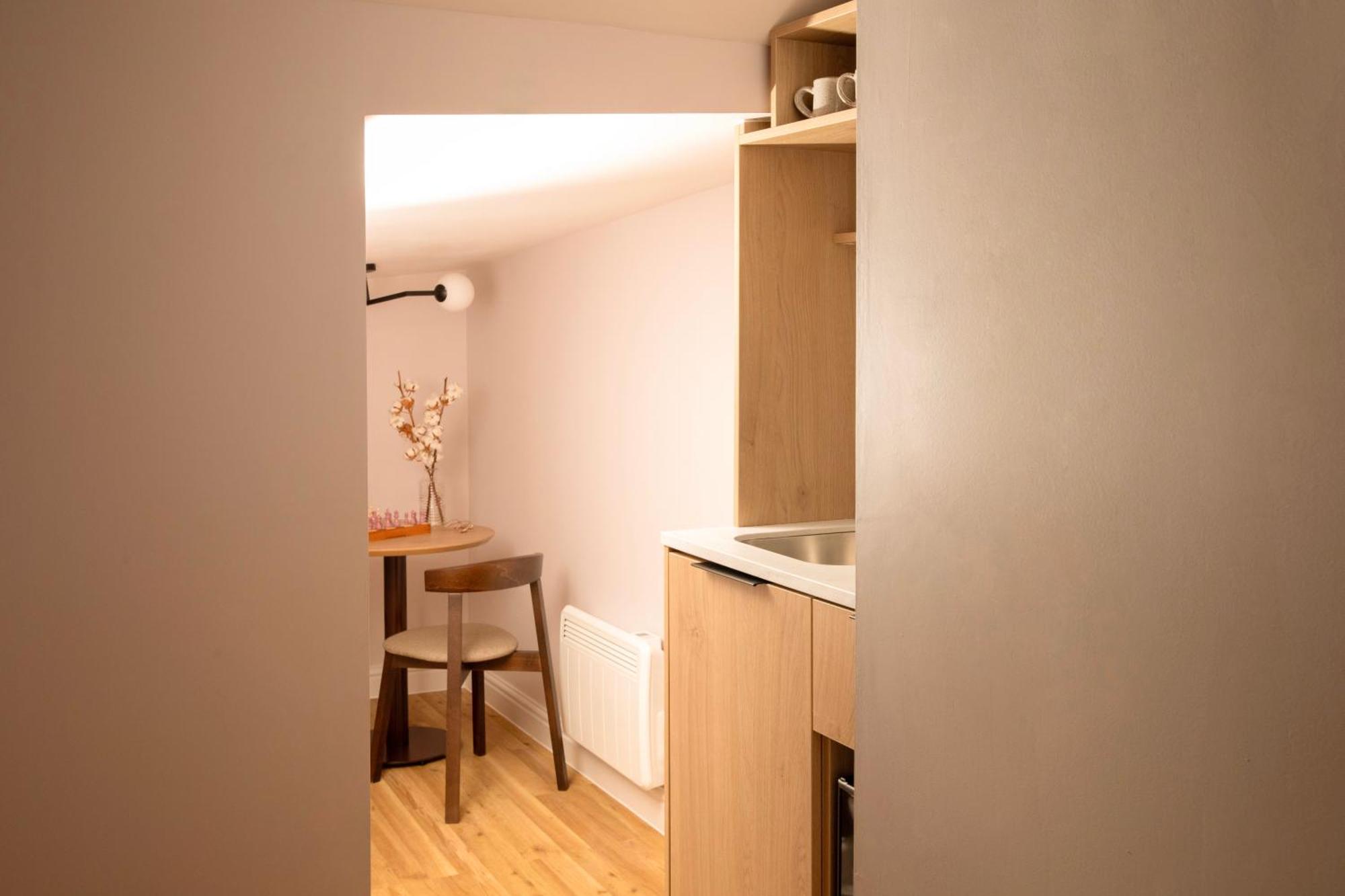 Bob W London Holland Park Aparthotel Bagian luar foto