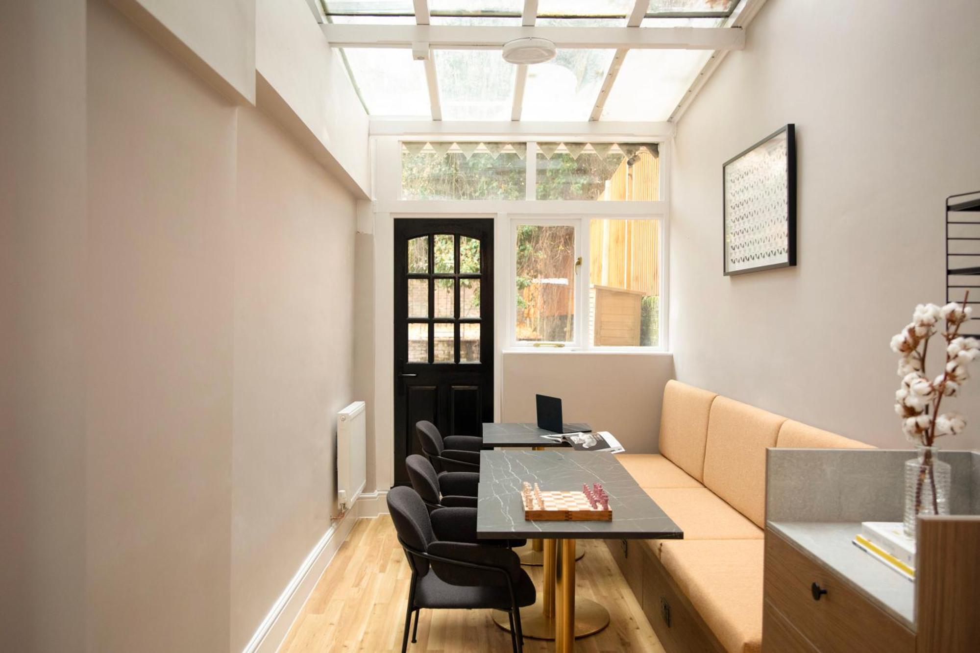 Bob W London Holland Park Aparthotel Bagian luar foto