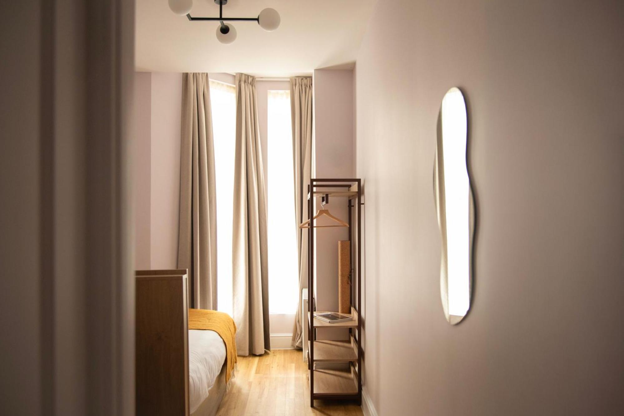 Bob W London Holland Park Aparthotel Bagian luar foto