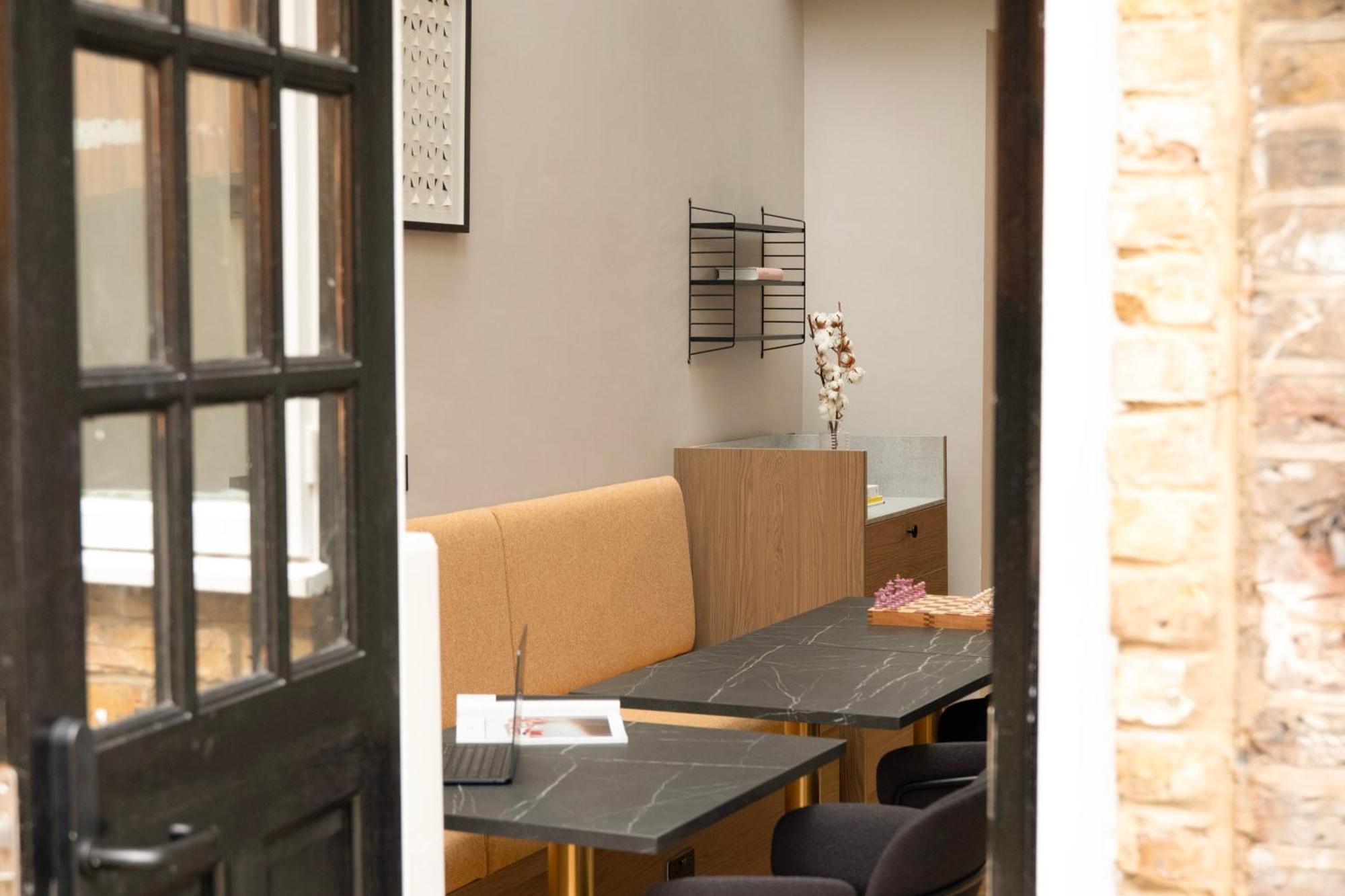 Bob W London Holland Park Aparthotel Bagian luar foto